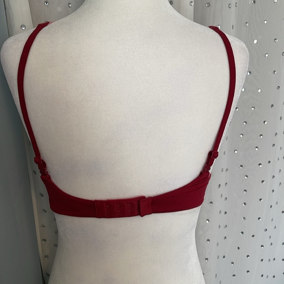 Body by Victoria padded push up bra size 32B. - Picture 4 of 6